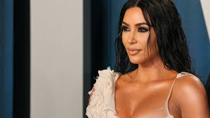 Hollywood, has been downloaded 45 million times, and generates. Kim Kardashian Joins Billionaire Club After Surge In Net Worth By 220m