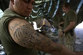 The classic design is extremely bold and confident, and showcases the pride of an us marine. Us Marines Tattoo Policy 2016 Rules And Regulations Tighten For Showing Body Ink