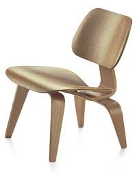 Have you been looking for a comfortable outdoor chair but have become frustrated with the process? Vitra Lcw Lounge Chair Wood Miniatur Von Charles Und Ray Eames Vitra Design Museum Miniaturen Kollektion Markanto