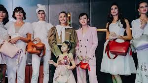 Cali is a handmade top handle bag featuring japanese obi sash knot. Syafiqahhashimxoxo Exclusive Collection Of Scha X Christy Ng