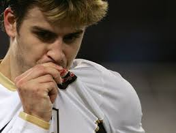 Gerard Piqué: December 2007