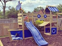 Pin Von Francisco Romero Auf Pergola S In 2020 Spielplatz Kinder Spieleturm Spielplatz
