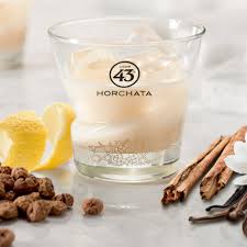 It teaches you to become a real master of cocktails! How To Prepare Horchata Puro 43 Cocktail Licor 43