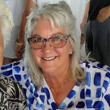 Bezel Set Three Stone Ring // Garnet White Topaz // Sterling Silver Three  Stone Ring // Past Present Future Ring Made to Order.