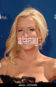 Angela Kinsey 62e Primetime Emmy Awards (les prix Emmy) tenue à l'arrivée  du Nokia Theater