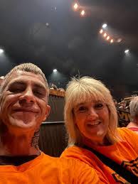 Michelle Foltz's Instagram, Twitter & Facebook