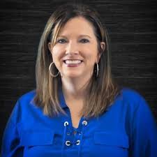 Melissa Leiguarda Lowell (@MelissaLowell)