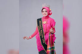 Pakaian adat sulawesi selatan | budaya indonesia | dongeng kita. Mengenal Ragam Baju Adat Tradisional Khas Sulawesi Selatan