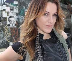 Kanesha Lofton's Instagram, Twitter & Facebook