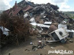 Cu toporul sau dublu, armura de fier si cal negru pare sa fie invincibil. Prestari Servicii Transport Fier Vechi Colectare Iasi 10 Eur Lajumate Ro