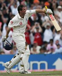 Andrew strauss makes a remarkable dive to catch adam gilchrist off andrew flintoff, england v australia, 4th test, trent bridge, august 2005. Gray Nicolls On Twitter Saturday Legends Andrew Strauss Was One Of England S Great Opening Batsmen Having Made His Name At Middlesex Ccc He Made His Test Debut Vs Nz In 2004 Making 112 And