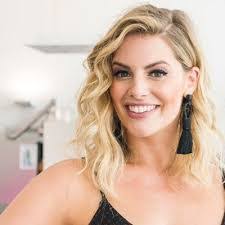 Lisa Biello's Instagram, Twitter & Facebook