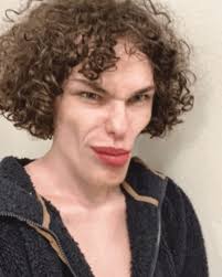 Wäre James Sapphire/Curlyheadjames im Lookism-Universum als attraktiv  anzusehen? Wie viele Charaktere könnte er moggen? : r/lookismcomic