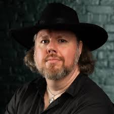 David Mowatt's Instagram, Twitter & Facebook