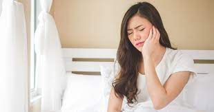 Having a tooth extracted can result in difficulties when trying to sleep. How To Sleep After Wisdom Teeth Removal 4 Tips That Will Help You
