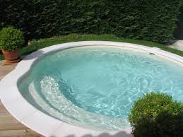 Piscine Coque Polyester A Fond Plat Modele Nacre Piscinas
