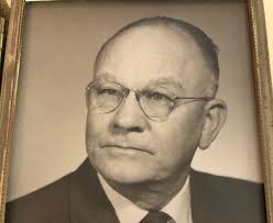 Opinion: Lessons from a family's long line of fathers