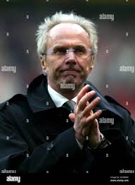 David beckham england captain hi-res stock photography and images