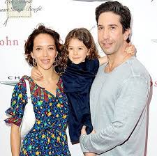 David schwimmer's daughter cleo, nine, has shaved off her long brown hair. David Schwimmer S Daughter Cleo 4 Is Adorable Meet His Little Girl David Schwimmer Daughter Cleo