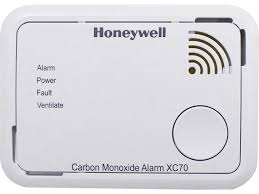 Audible carbon monoxide alarms detect the presence of the excess co and warn residents accordingly. Honeywell Xc70 Carbon Monoxide Detector Review Which