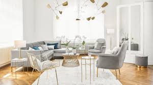 So Funktioniert Der Look Soft Glam Dieser Look Ist Der Beste Beweis Dass Der Angesagte Glam Style Auch Cool S Wohnzimmer Einrichten Wohnen Glam Wohnzimmer