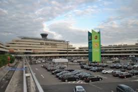 K?ln bonn flughafen ankunft heute. Bewertungen Flughafen Koln Bonn Cgn In Koln Holidaycheck Seite 1