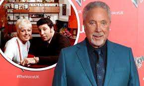 The single was a top ten hit in the uk, peaking at number five. Sir Tom Jones 79 Admits He Eyes Up Women In Their Thirties Daily Mail Online