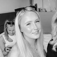 Erin Fordyce's Instagram, Twitter & Facebook