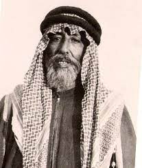 الشيخ عقاب بن عجل من شيوخ شمر شخصية تاريخية شهيرة في نجد والعراق شجاعآ حكيما ذكيا حازما دافع عن امارة حائل ا sketches of people old photography mesopotamia