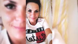 Und die frage, wann man in die klinik fahren sollte beantworte ich gerne so: Viel Zu Fruh Denise Temlitz Muss Wegen Fruhwehen In Der 23 Ssw Ins Krankenhaus