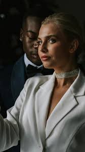 Photoshoot snagged up,...