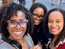 I don't talk enough about the power of community and relationships in  supporting our self-worth and wellbeing. Yes, toxic and unhealthy  relationships can erode our self-worth and mental health. And it's also