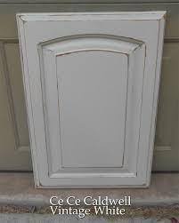 After Deciding To Go With Ce Ce Caldwell S Vintage White For The Kitchen Cabinets It Was T Oak Kitchen Cabinets Distressed Kitchen Cabinets Distressed Kitchen