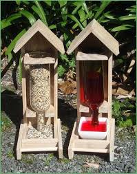 Outdoor Bird Aviary For Sale Nz New Zealand Backyard Birds Combo Deal 2 Large Feeders Seed Nectar 1 En 2020 Mangeoires Pour Oiseaux Faites Maison Fabriquer Mangeoire Oiseaux Mangeoire Oiseau
