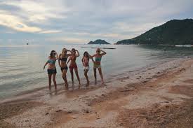 Laurent et teheiura apprennent encore à survivre ! Top 30 Moundir Koh Lanta Gifs Find The Best Gif On Gfycat