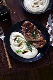 Recette simple mais des plus délicieuse. Tranches De Gigot D Agneau Puree De Haricots Blancs Un Dejeuner De Soleil Gigot Agneau Recettes De Cuisine Gigot Agneau Four