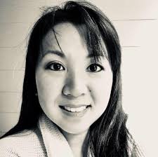 Marianne Reeves's Instagram, Twitter & Facebook