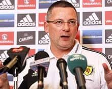 Scotland hope Darren Fletcher can return for 2014 World Cup qualifiers