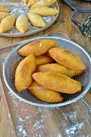 Cek mek molek petite known as cek mek is a traditional delicacy that is popular in kelantan and terengganu. Kuih Tradisi Cek Mek Molek Qasey Honey