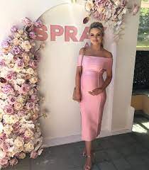 Are you presented with the daunting task of deciding for the perfect baby shower outfit in summer when the heat is at its peak? Jessie Murphy Cestvogue On Instagram Looking Wonderful In Pink Maternity Dress The Perfect Bab Pink Maternity Dress Baby Shower Dresses Maternity Dresses