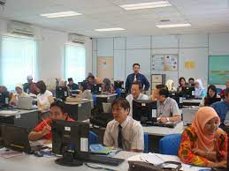 Malangnya kesemuanya ditolak oleh pengetua sekolah. Pengetua Sekolah In English Amalan Kepimpinan Transformasi Pengetua Sekolah Mpsm Stands For Majlis Pengetua Sekolah Menengah Also Majlis Pembangunan Sumber Manusia And 14 More Sidlatz