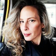 Ana Wall's Instagram, Twitter & Facebook