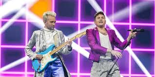 Under tisdagen var två års väntan äntligen över när den första semifinalen inför lördagens final i rotterdam gick av stapeln. Denmark Fyr Flamme Win Melodi Grand Prix 2021
