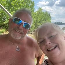 RIP: Becky Thatcher Once a Marietta/Muskingum River dining and theatre  staple, the historic Becky Thatcher was purchased privately only to see her  fate at the bottom of the Neville Island waters (Pittsburgh,