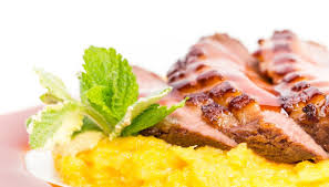 Anni fa avevamo il nostro macellaio di fiducia che, nella sua bottega, non tradiva mai le nostre aspettative. Quale Carne Scegliere Per Un Ottimo Brasato Pg Magazine