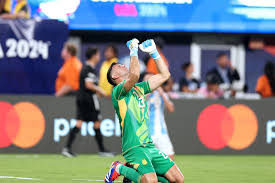 Emiliano Martínez, Chosen as the World's Best Goalkeeper