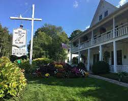 Historic inn and restaurant established in 1896, located in the bayside village of fish. The White Gull Inn Door County Wi