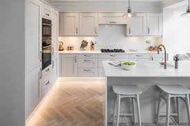 See more ideas about kitchen inspirations, kitchen design, home kitchens. Lochanna Kitchens Ø¯Ø± ØªÙˆÛŒÛŒØªØ± How Fantastic Does Our Grained Shaker Dove Grey Look In This Kitchen Recently Completed By Sheratoninterio The Antique Copper Style Handles Set Off The Door Perfectly And