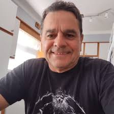 Does Westjet ultrabasic fare include free checked bag?