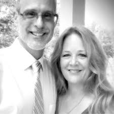 Customer designs her bathroom with tiles